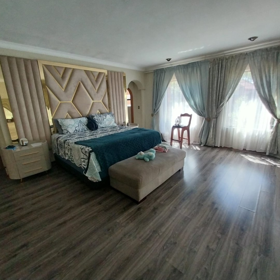 5 Bedroom Property for Sale in Sunward Park Gauteng