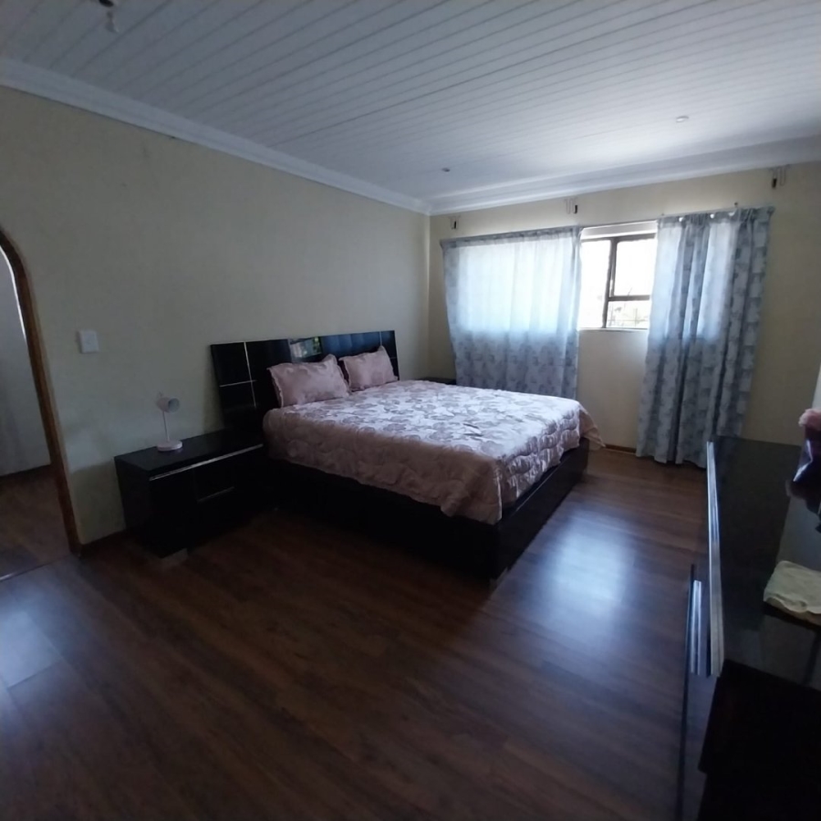 5 Bedroom Property for Sale in Sunward Park Gauteng