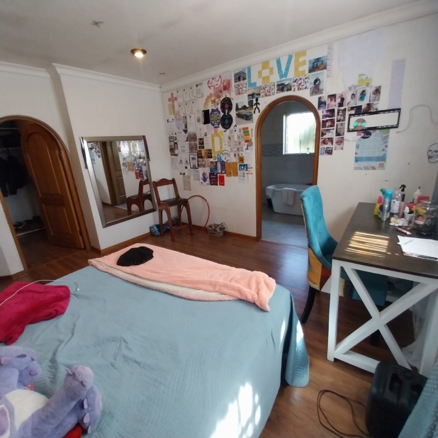 5 Bedroom Property for Sale in Sunward Park Gauteng