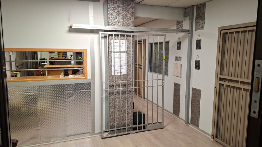 To Let commercial Property for Rent in Garsfontein Gauteng