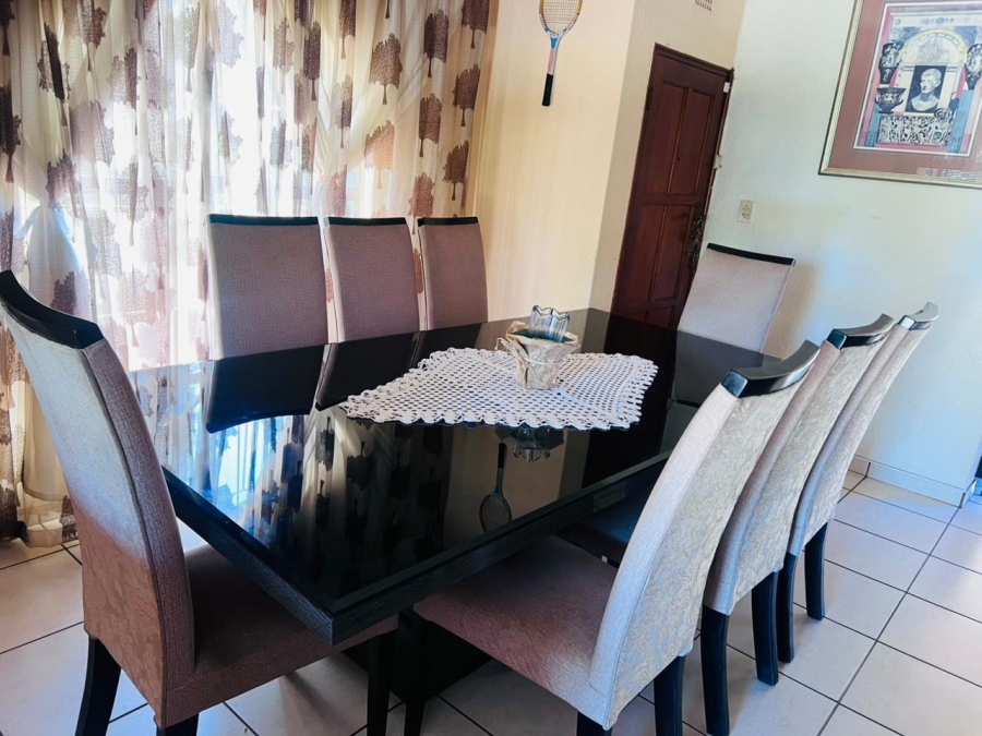 5 Bedroom Property for Sale in Naturena Gauteng