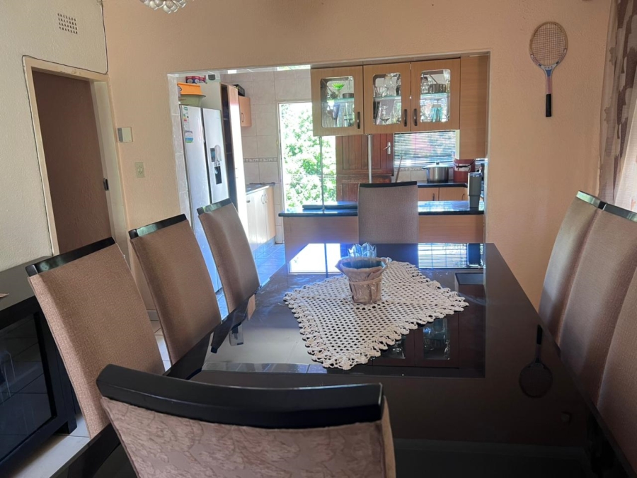 5 Bedroom Property for Sale in Naturena Gauteng