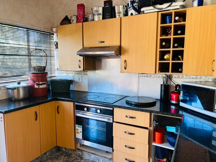 5 Bedroom Property for Sale in Naturena Gauteng