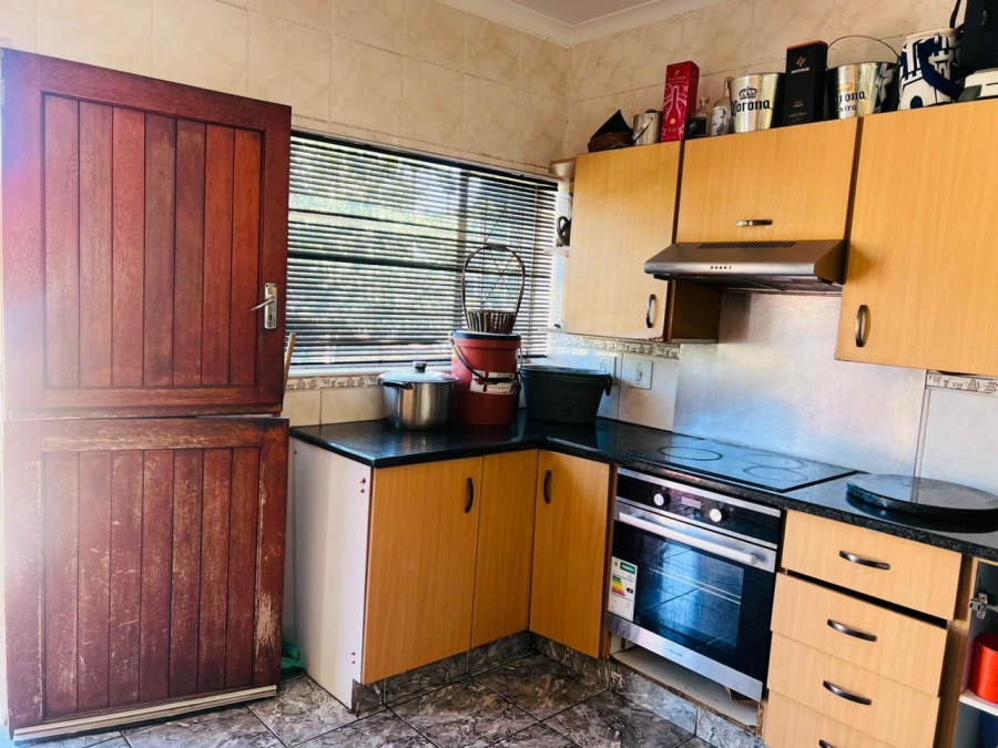 5 Bedroom Property for Sale in Naturena Gauteng