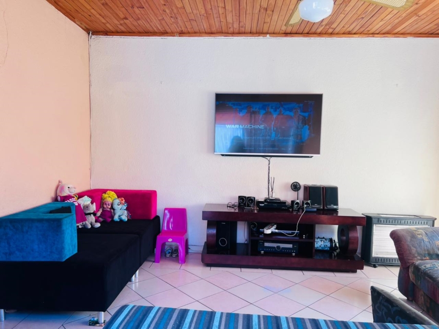 5 Bedroom Property for Sale in Naturena Gauteng