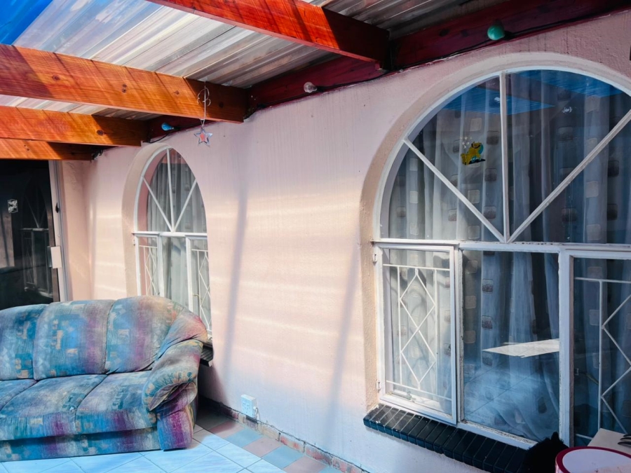 5 Bedroom Property for Sale in Naturena Gauteng