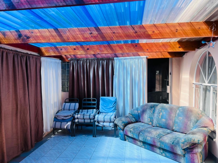 5 Bedroom Property for Sale in Naturena Gauteng