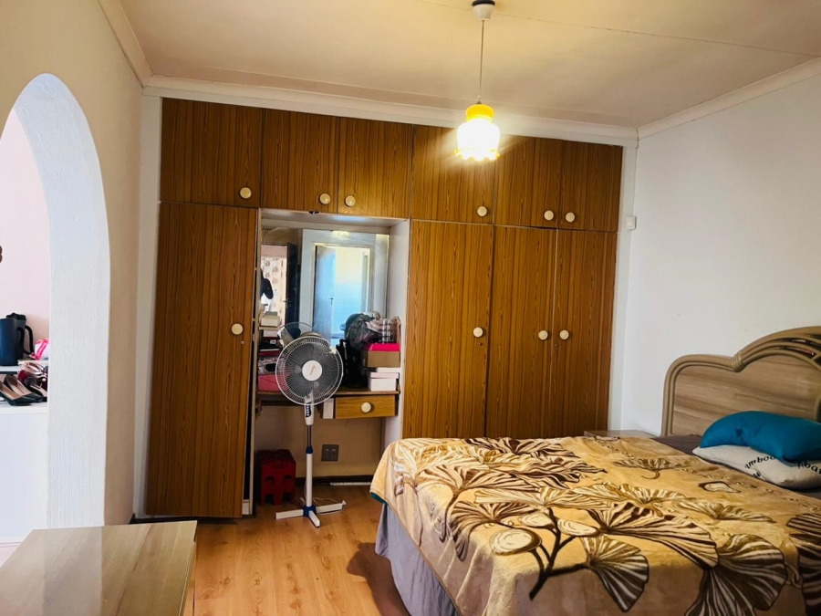 5 Bedroom Property for Sale in Naturena Gauteng