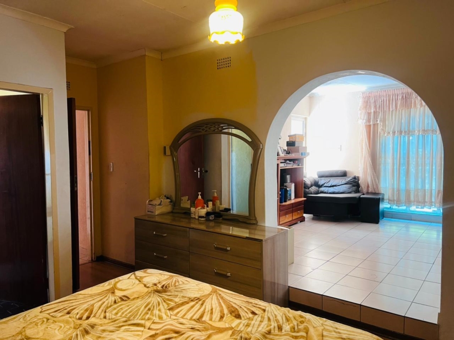 5 Bedroom Property for Sale in Naturena Gauteng