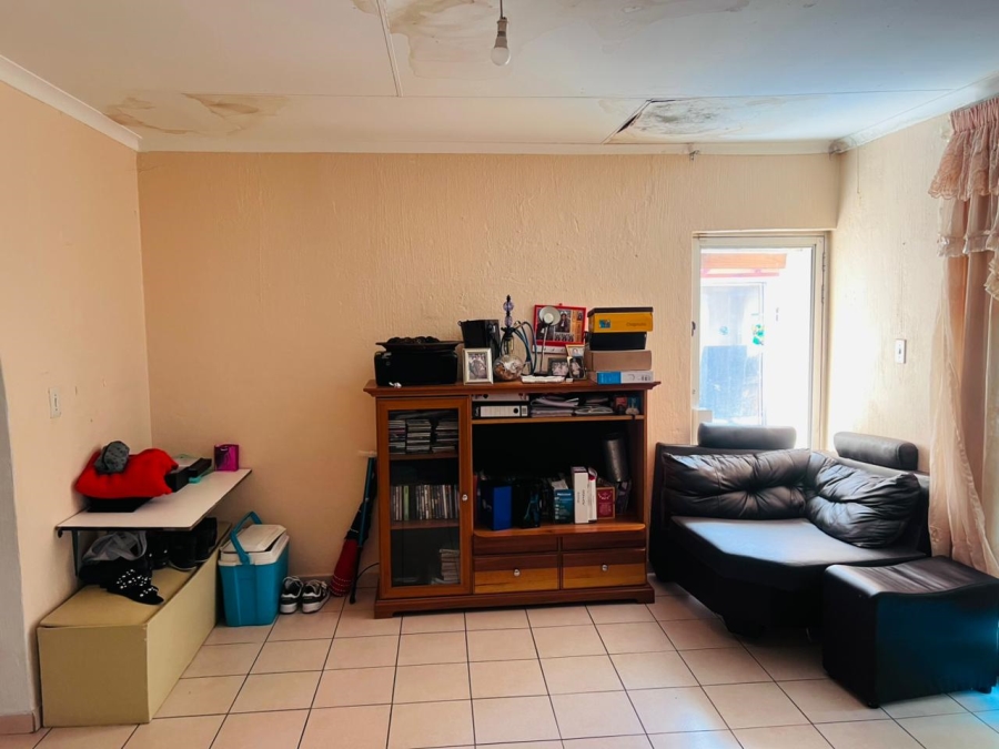 5 Bedroom Property for Sale in Naturena Gauteng