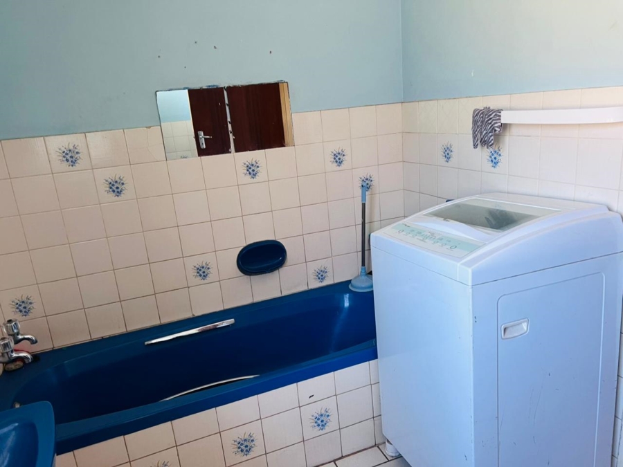 5 Bedroom Property for Sale in Naturena Gauteng