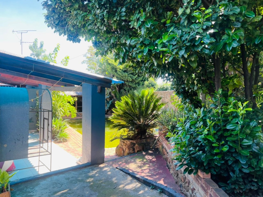 5 Bedroom Property for Sale in Naturena Gauteng