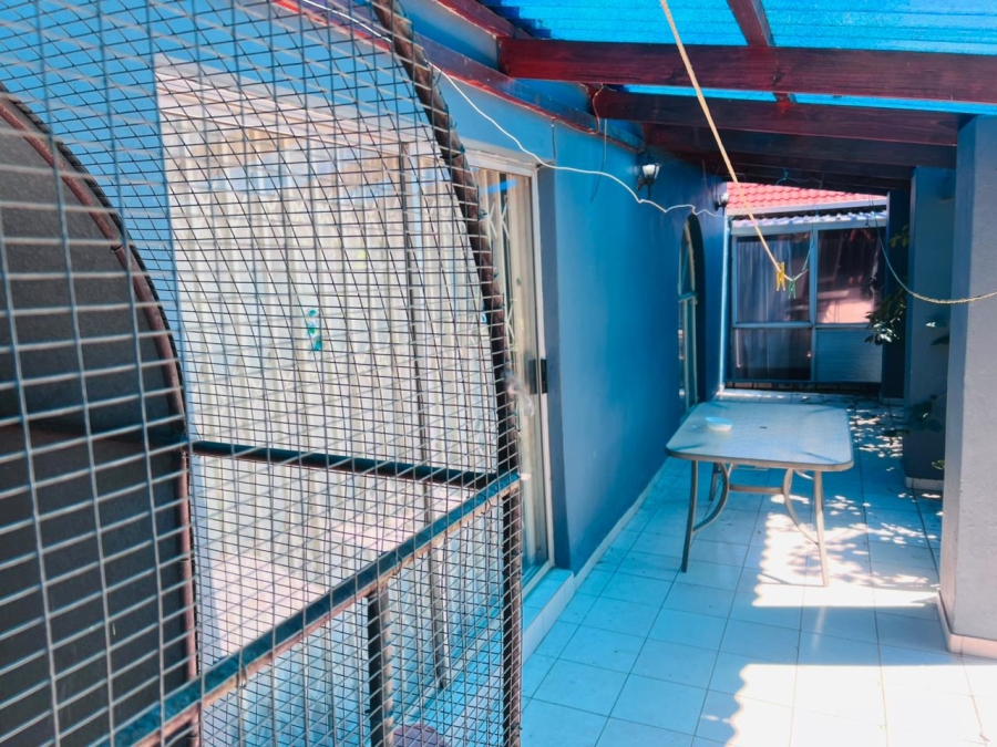 5 Bedroom Property for Sale in Naturena Gauteng