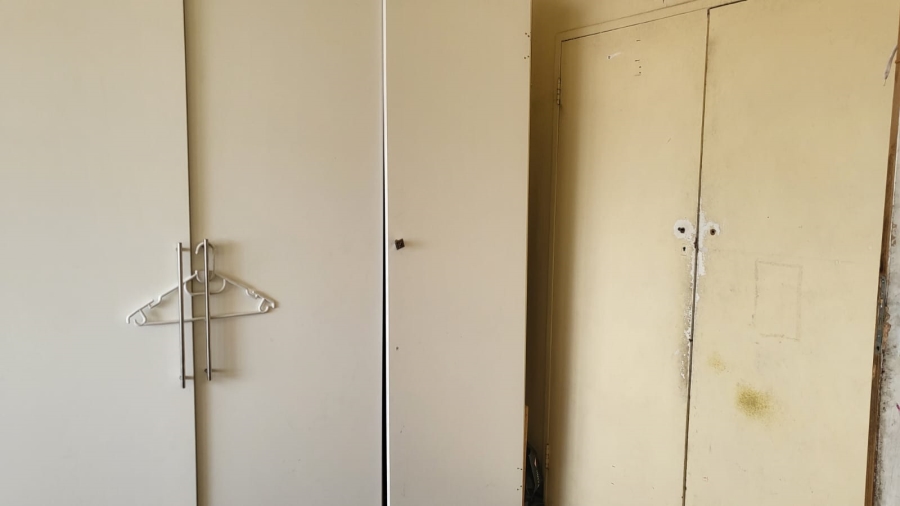 1 Bedroom Property for Sale in Kenilworth Gauteng