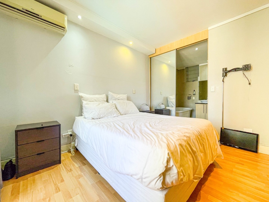 1 Bedroom Property for Sale in Sandton Central Gauteng