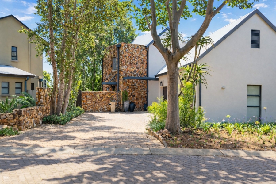 4 Bedroom Property for Sale in Southdowns Estate Gauteng
