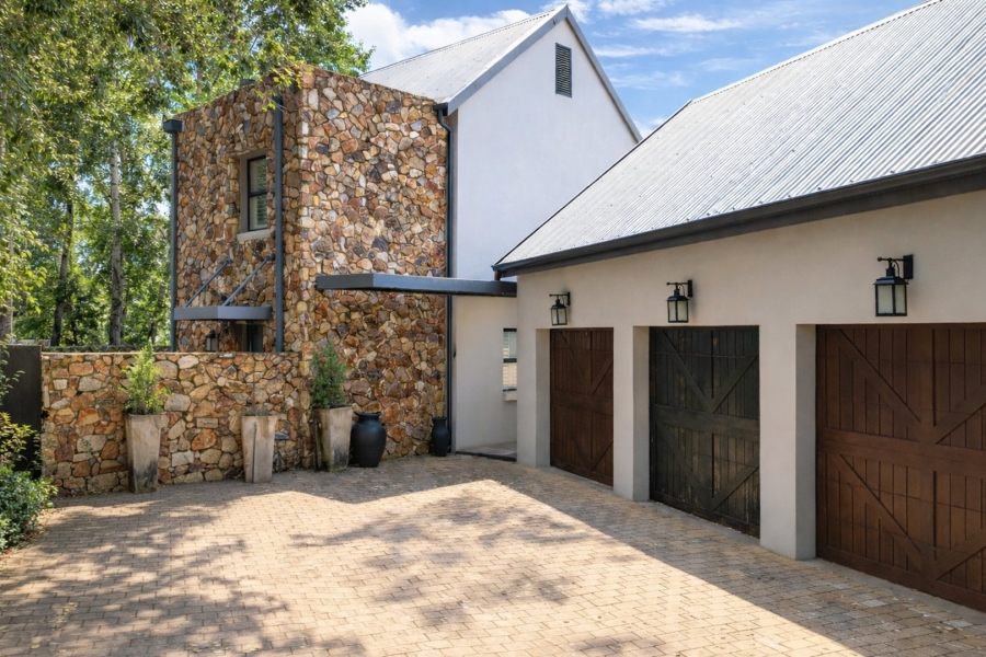 4 Bedroom Property for Sale in Southdowns Estate Gauteng