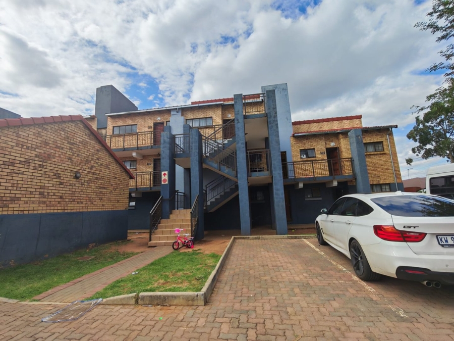 2 Bedroom Property for Sale in The Orchards Gauteng