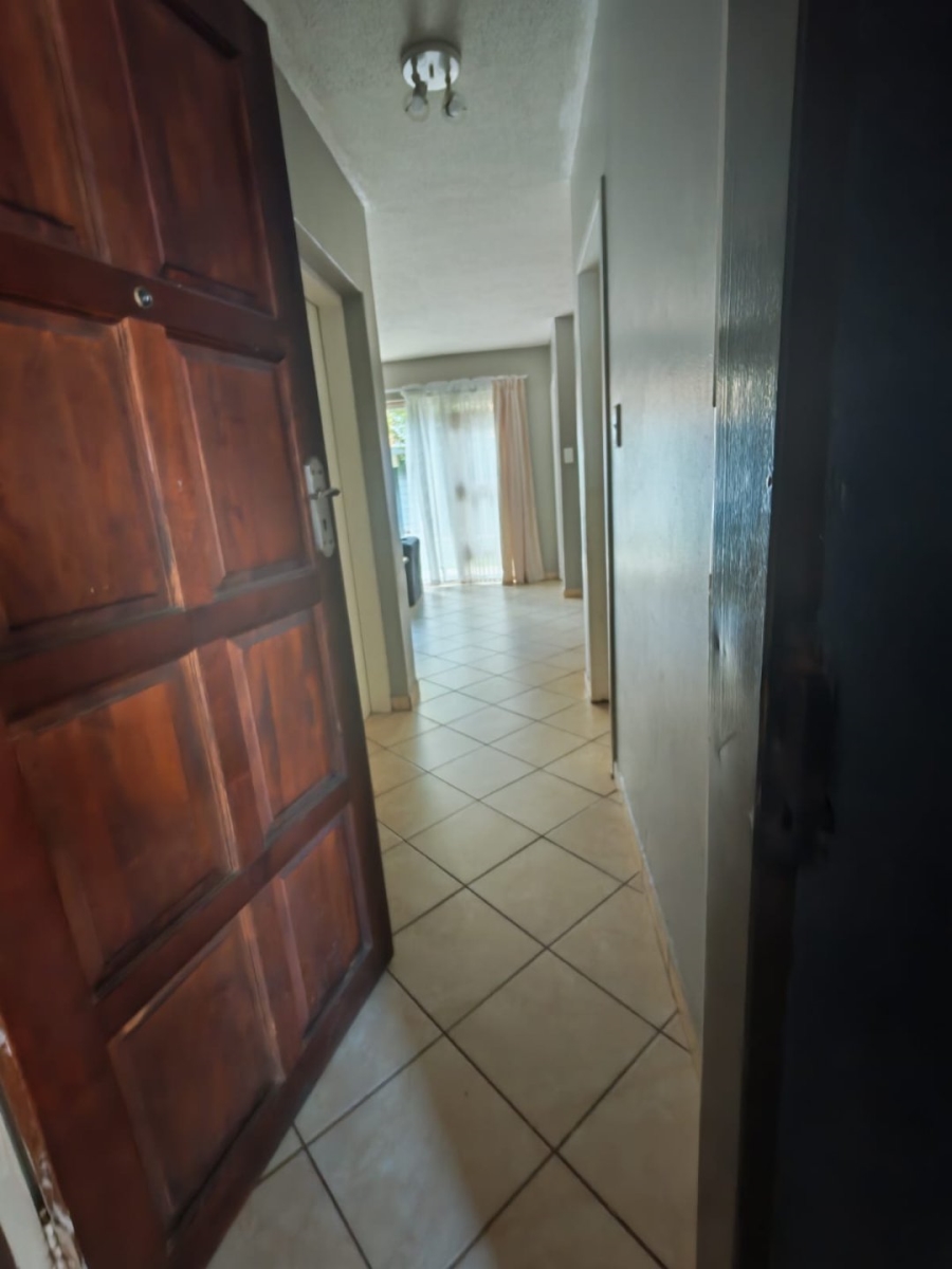 2 Bedroom Property for Sale in The Orchards Gauteng