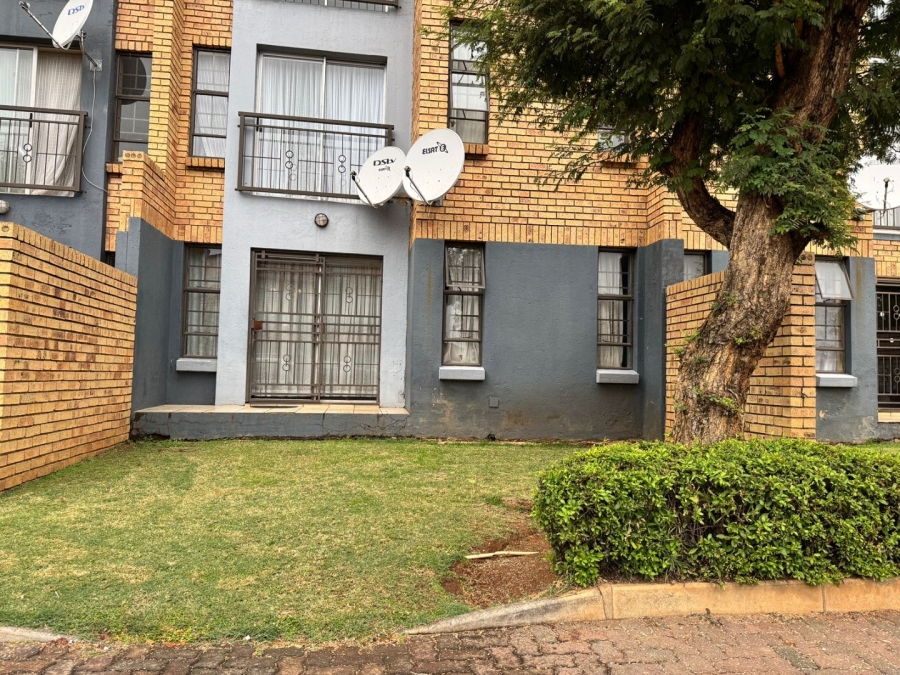 2 Bedroom Property for Sale in The Orchards Gauteng