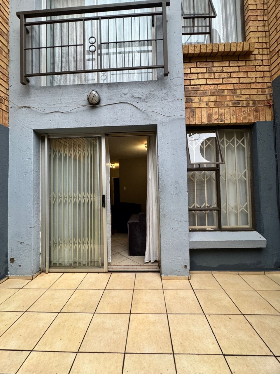 2 Bedroom Property for Sale in The Orchards Gauteng