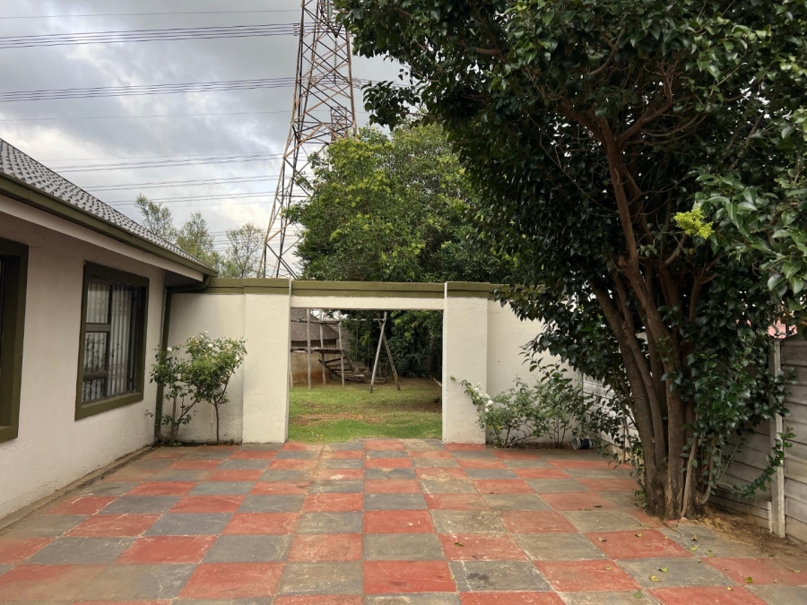 3 Bedroom Property for Sale in Mayberry Park Gauteng