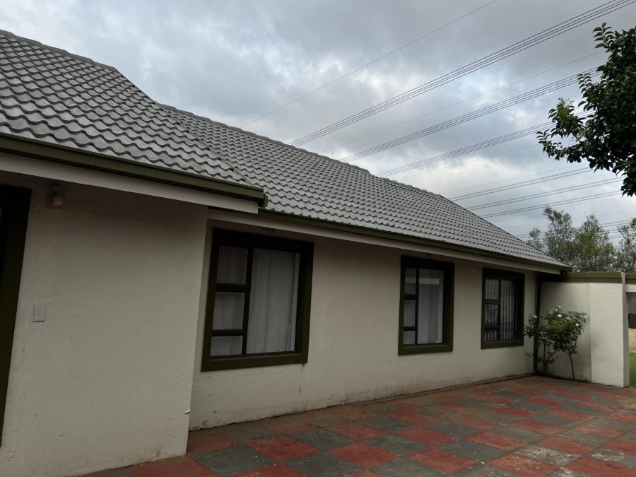 3 Bedroom Property for Sale in Mayberry Park Gauteng