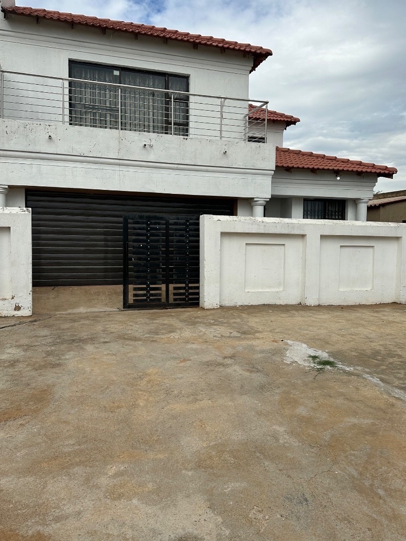 3 Bedroom Property for Sale in Vosloorus Ext 8 Gauteng