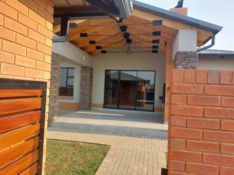 3 Bedroom Property for Sale in Six Fountains Residential Estate Gauteng