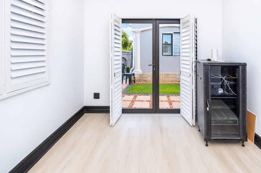 4 Bedroom Property for Sale in Blue Valley Golf Estate Gauteng