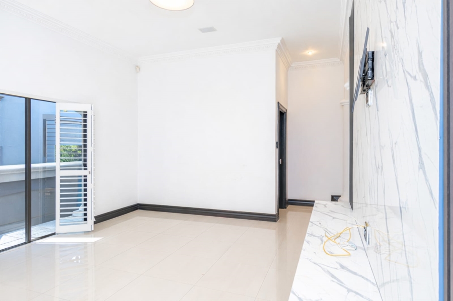 4 Bedroom Property for Sale in Blue Valley Golf Estate Gauteng