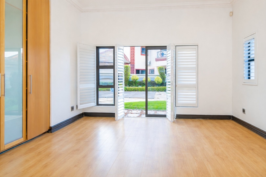 4 Bedroom Property for Sale in Blue Valley Golf Estate Gauteng