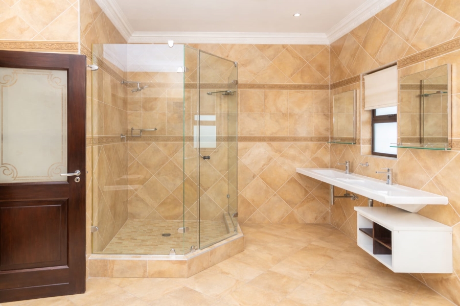 4 Bedroom Property for Sale in Blue Valley Golf Estate Gauteng