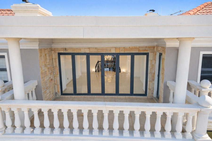 4 Bedroom Property for Sale in Blue Valley Golf Estate Gauteng