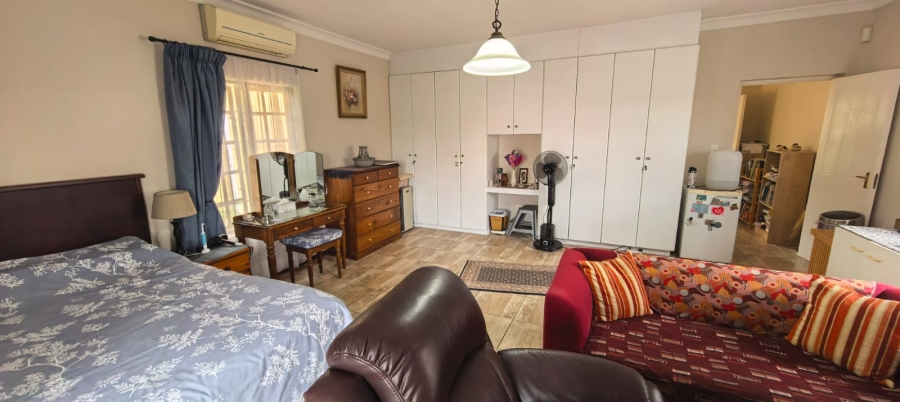 5 Bedroom Property for Sale in Kyalami Hills Gauteng