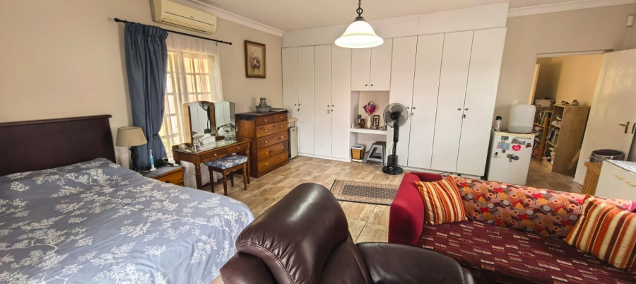 5 Bedroom Property for Sale in Kyalami Hills Gauteng