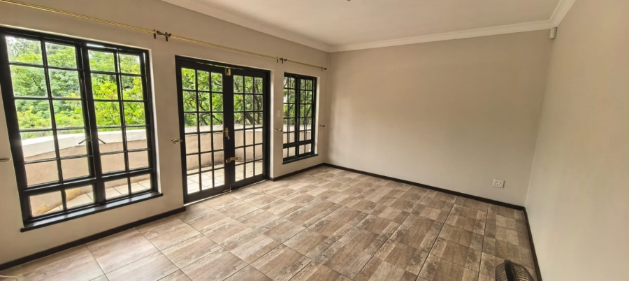 5 Bedroom Property for Sale in Kyalami Hills Gauteng