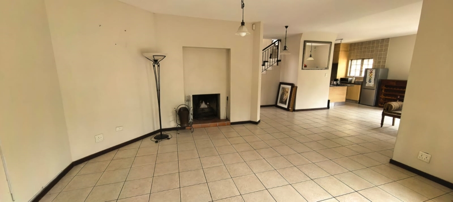 5 Bedroom Property for Sale in Kyalami Hills Gauteng