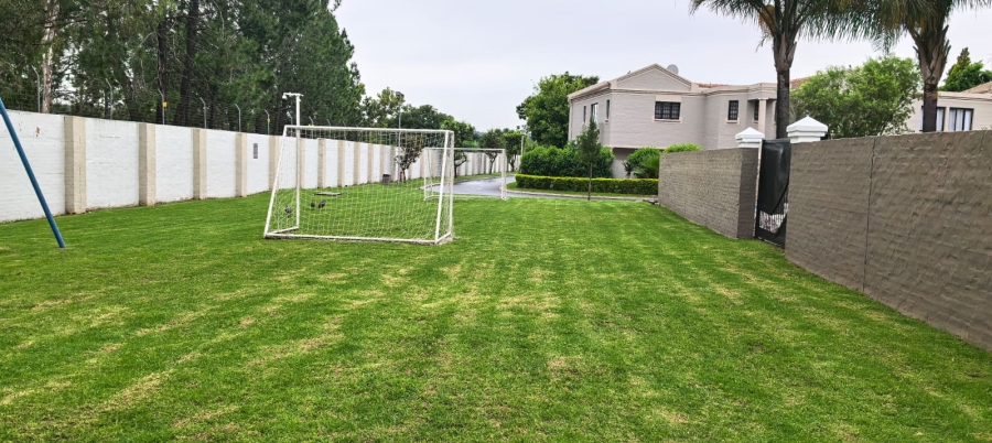 5 Bedroom Property for Sale in Kyalami Hills Gauteng