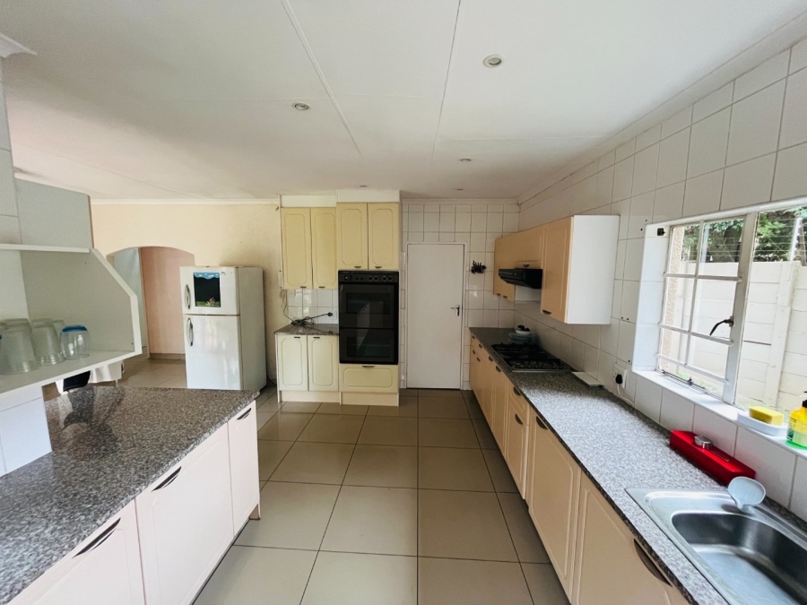 To Let 3 Bedroom Property for Rent in Bedfordview Gauteng