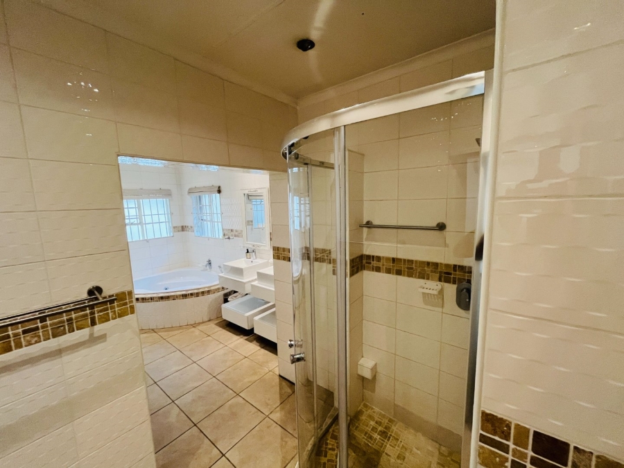 To Let 3 Bedroom Property for Rent in Bedfordview Gauteng