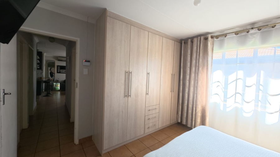 3 Bedroom Property for Sale in Sky City Gauteng