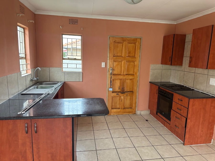 To Let 3 Bedroom Property for Rent in Leopard