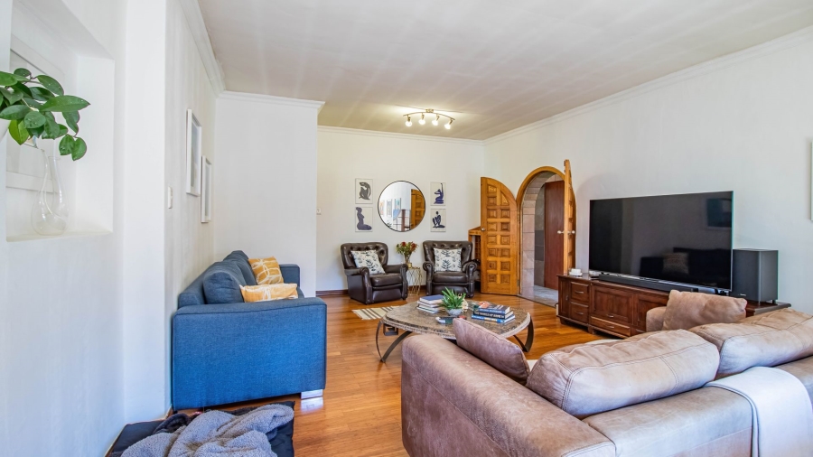  Bedroom Property for Sale in Hurlyvale Gauteng