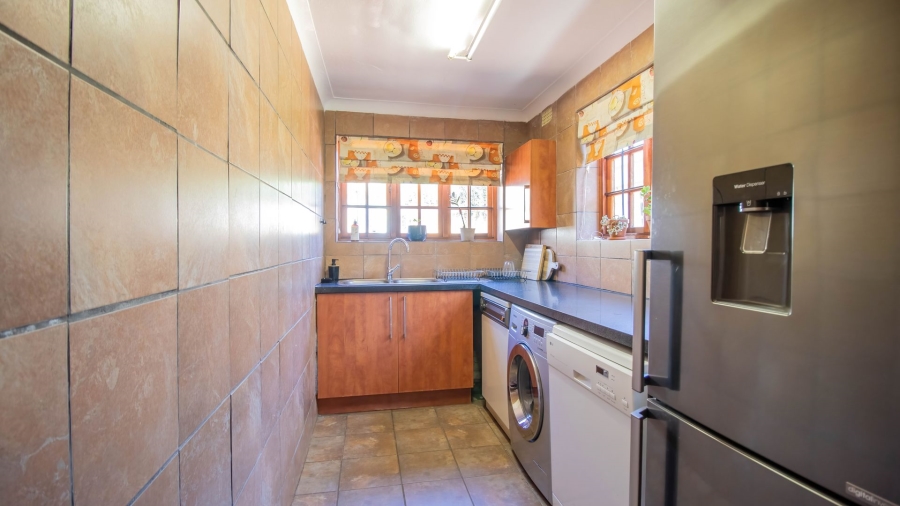  Bedroom Property for Sale in Hurlyvale Gauteng
