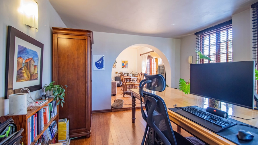  Bedroom Property for Sale in Hurlyvale Gauteng