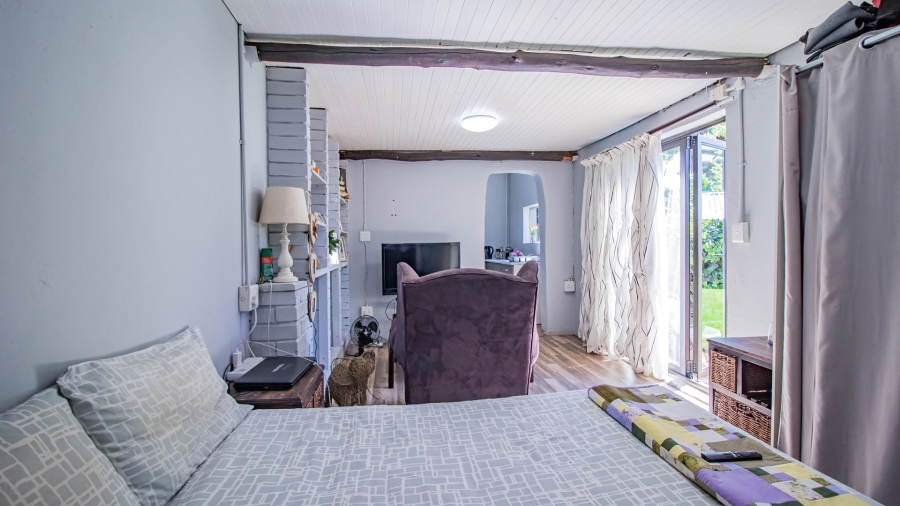  Bedroom Property for Sale in Hurlyvale Gauteng