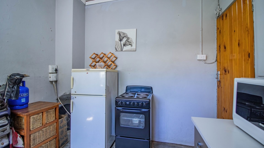  Bedroom Property for Sale in Hurlyvale Gauteng