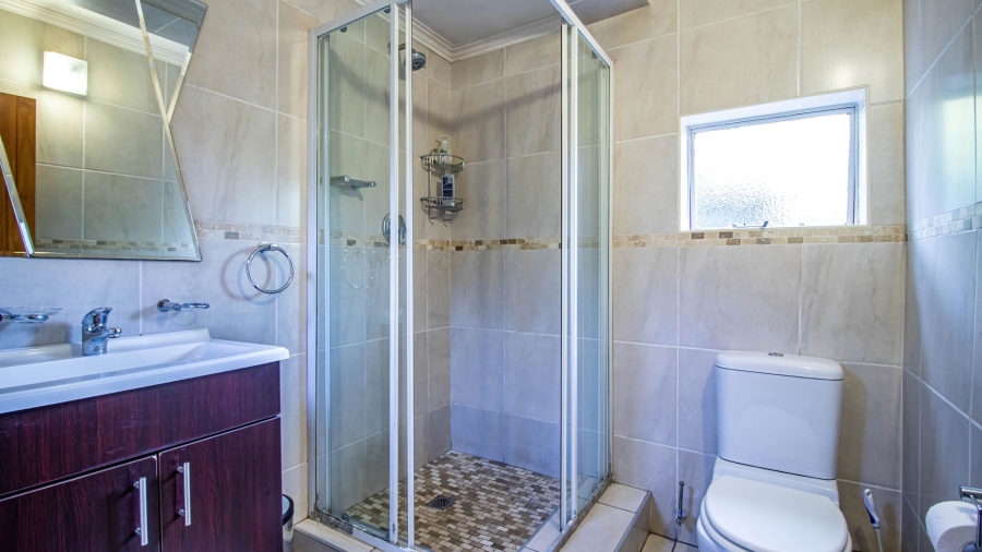  Bedroom Property for Sale in Hurlyvale Gauteng