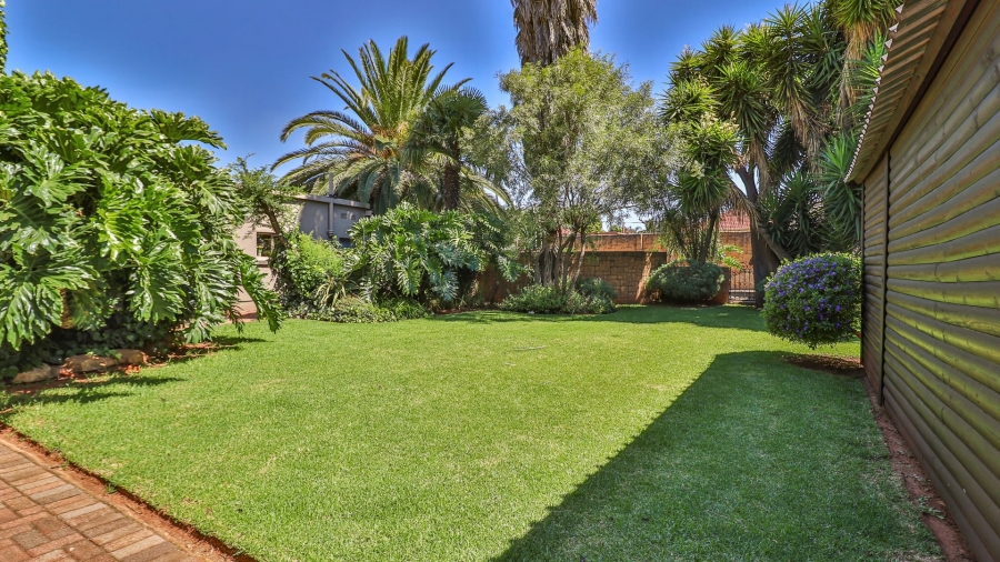  Bedroom Property for Sale in Hurlyvale Gauteng